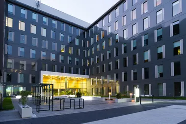 University Business Park I