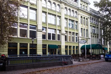 Biuro Pod Złotym Dębem