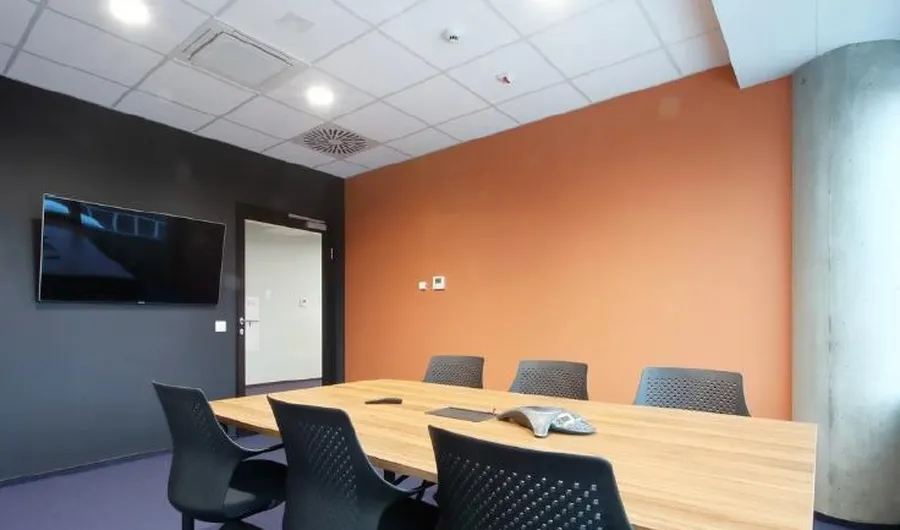 Biuro Fabryczna Office Park B1