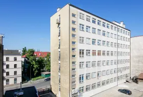 Biuro Brzeska 24